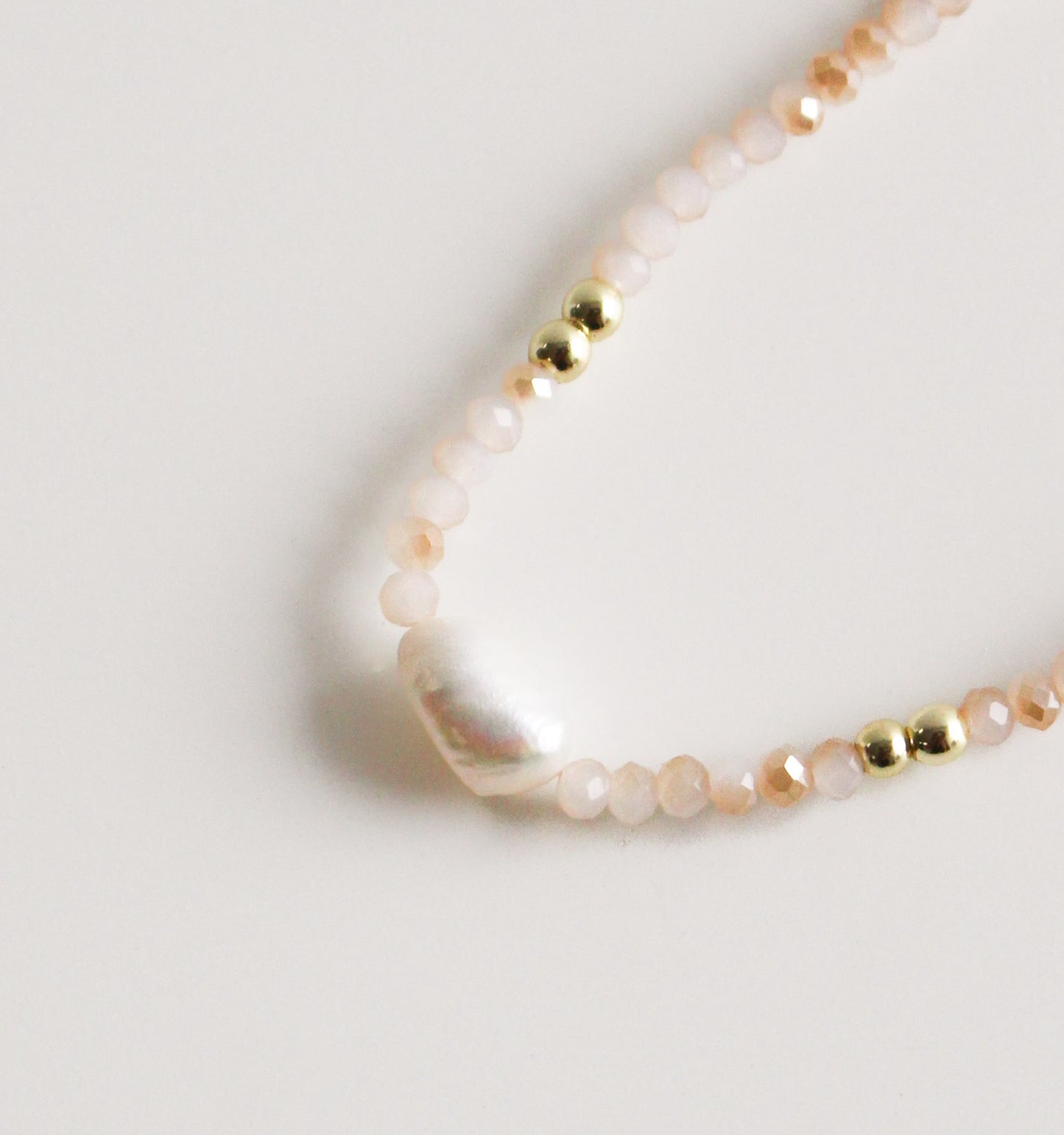 Freshwater Pearl Blush Beaded | Short Necklace