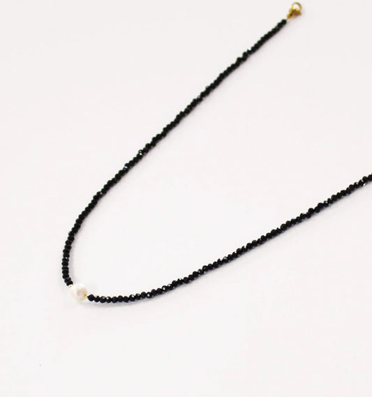 Freshwater Pearl Black Beaded | Short Necklace
