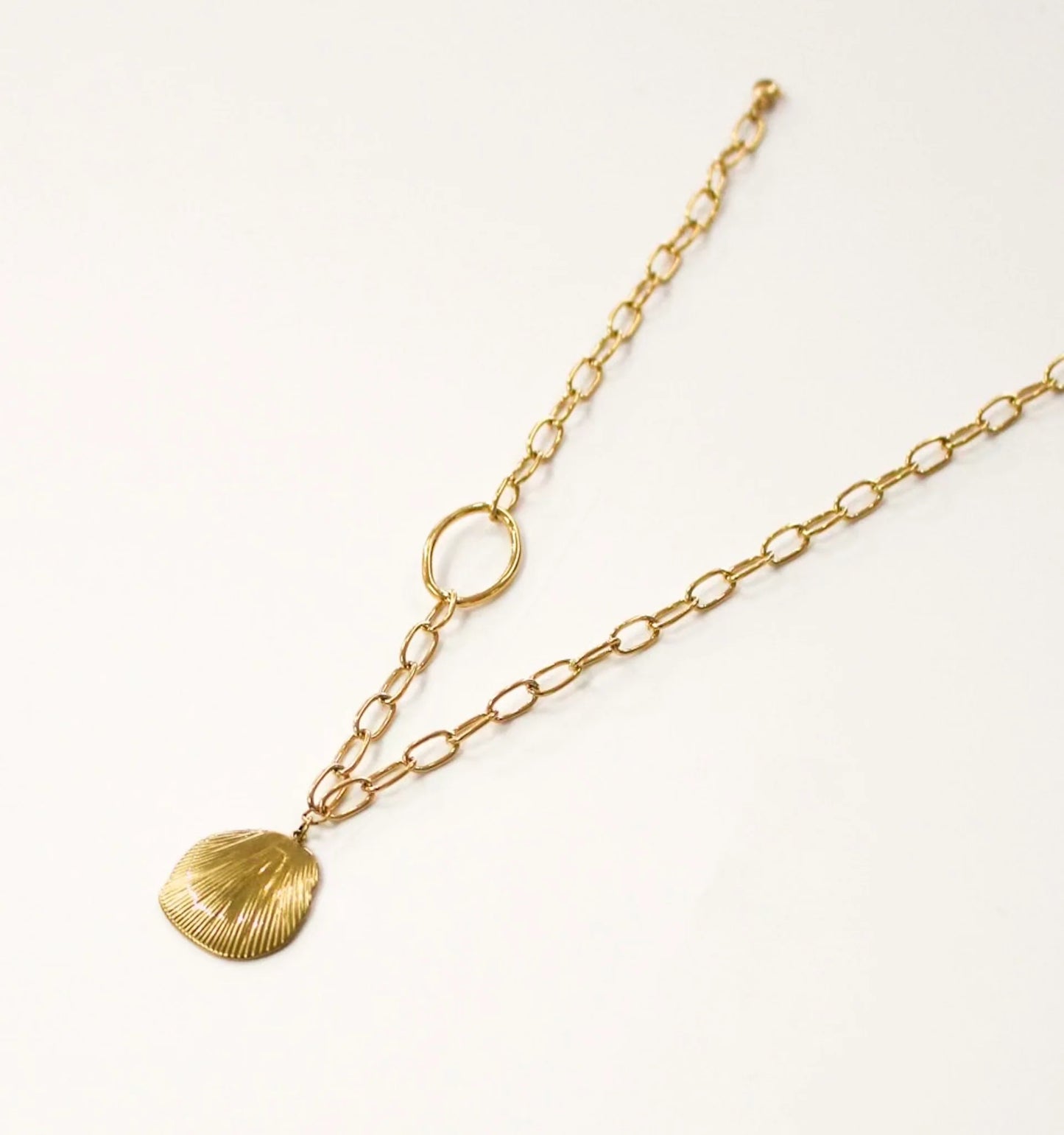 Thick Chain Necklace | 14k Gold Plated Oval Medallion